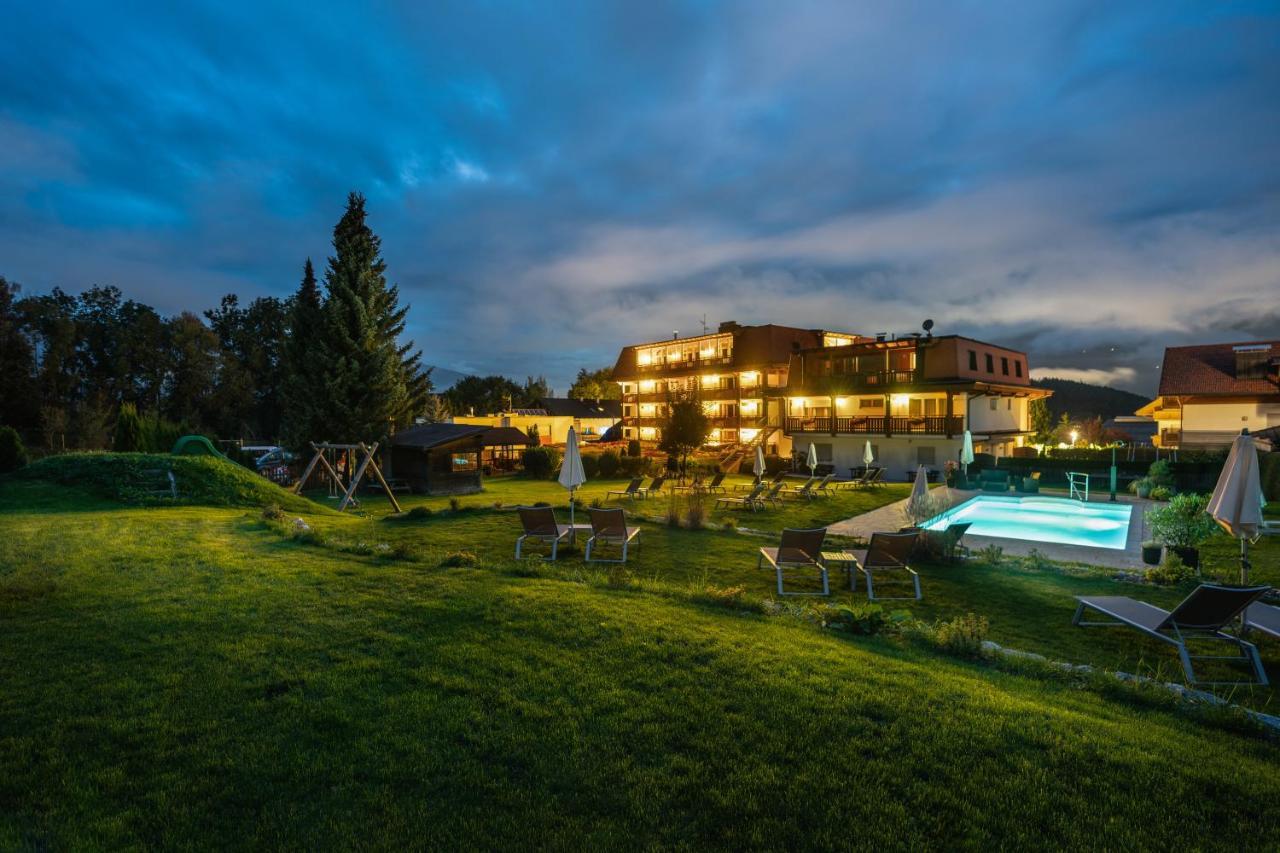 Hotel Reischach Brunico Exterior photo