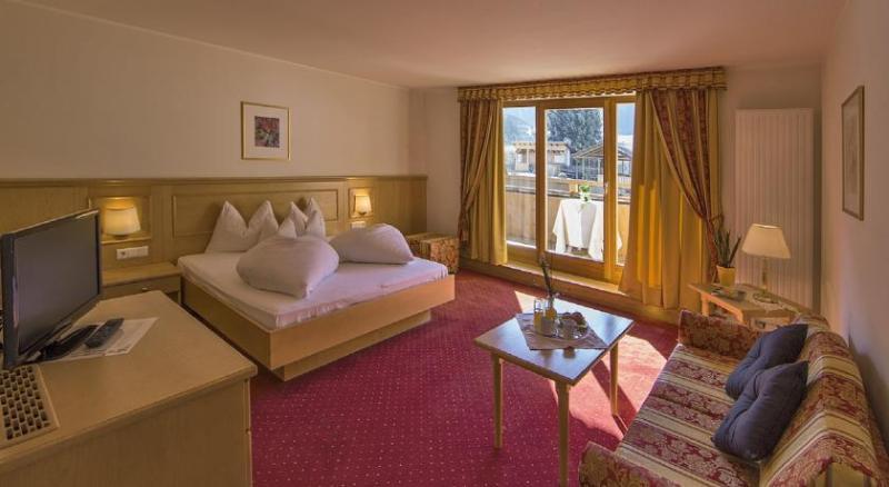 Hotel Reischach Brunico Exterior photo